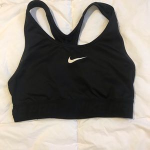 Nike pro sports bra